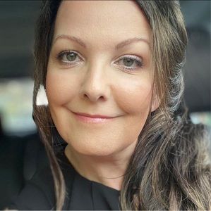 Meet your Posher, Natalie-claude